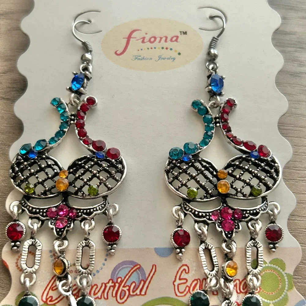 NWT Fiona Multi-Color Rhinestone Chandelier Drop Earrings - Picture 4 of 5